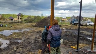 Заказать монтаж винтовых свай в Петергоф - цена под ключ с доставкой от 1860 шт