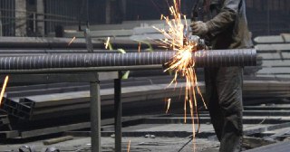 Цена на сварные работы в Петергоф - расчет стоимости сварных работ цена от 1240 руб.