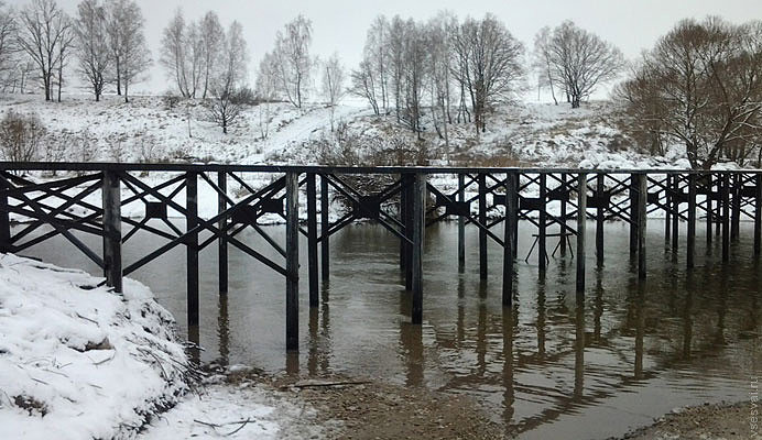 Свайные мосты: надежное решение для преодоления водных преград в Петергофе от 56826 руб