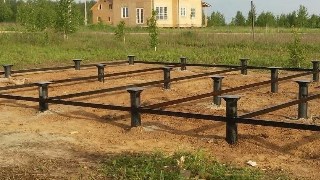 Установка и монтаж - винтовые сваи в Петергофе для свайного фундамента дома. Цена от 2067 руб - видео закручивание